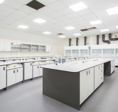 Stockport-Grammar-School-Chemistry-Lab
